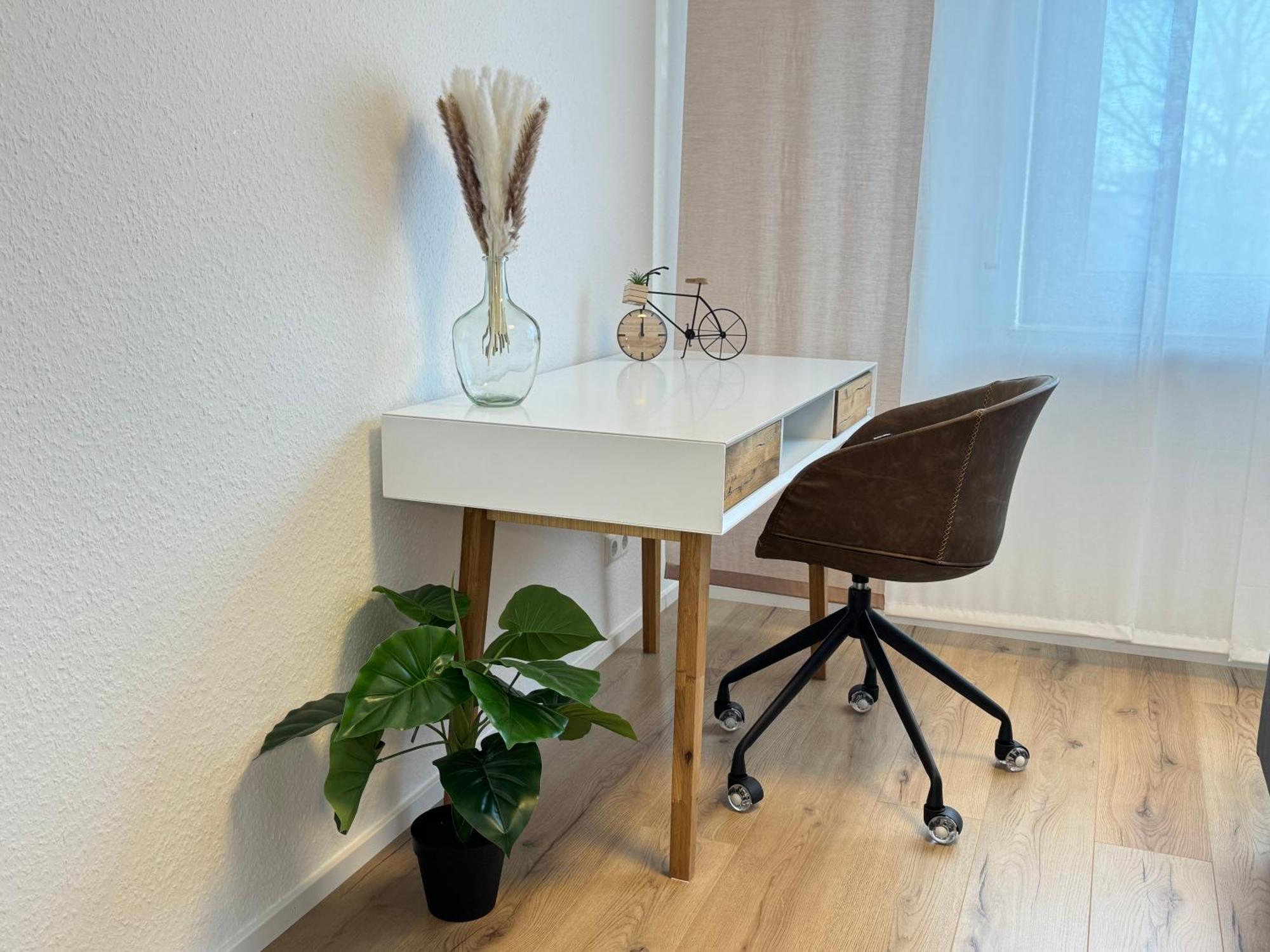 3 Zimmer Apartment, 90 Qm, Ruhig Und Zentrumsnah, Max 6 Pers, 15 Qm Balkon , Private Garage, Internet 1000 Mbit Зіндельфінген Екстер'єр фото